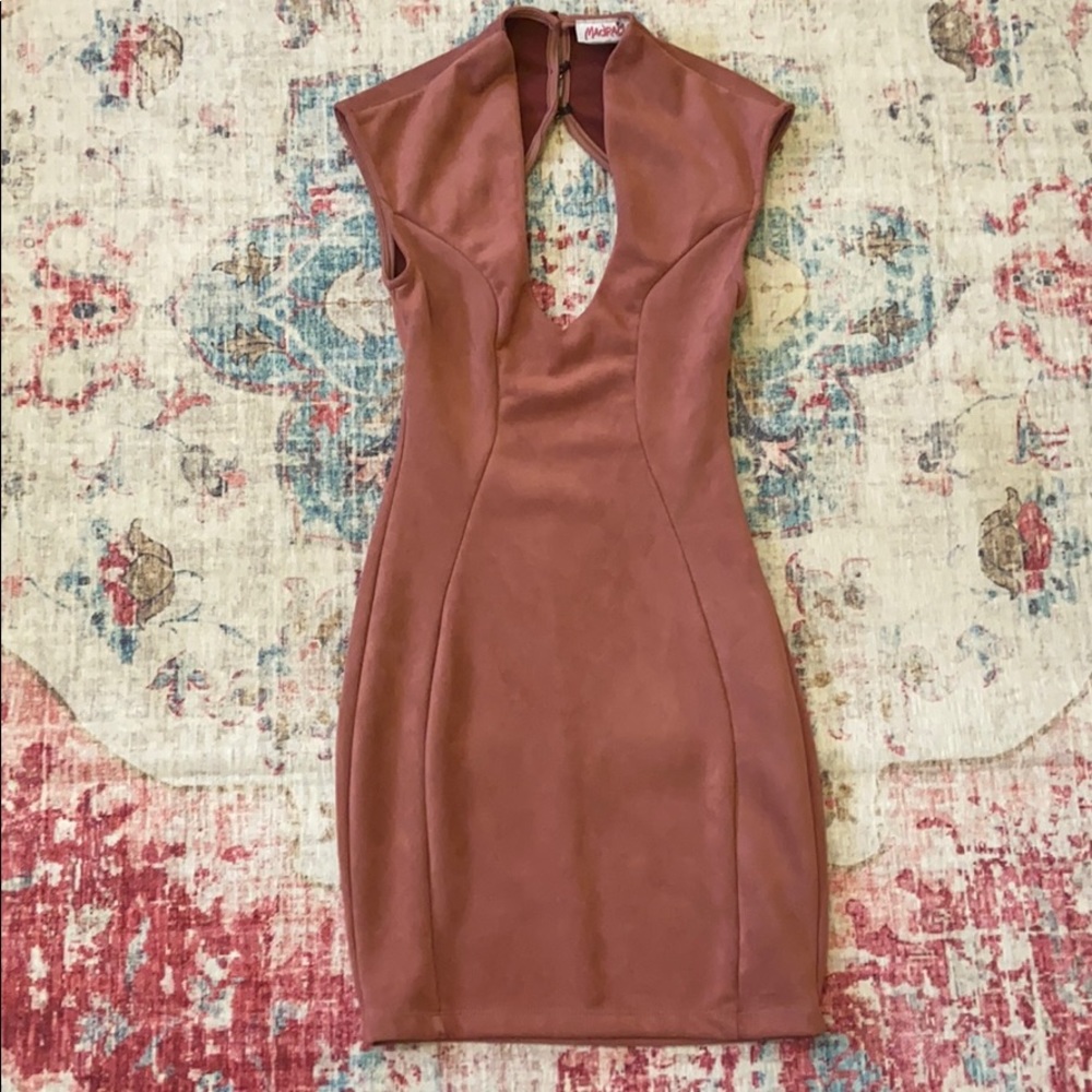 Backless pink minidress